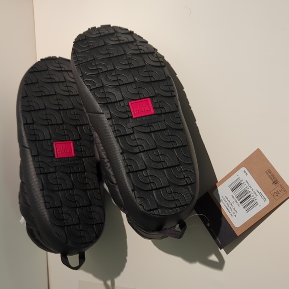 COPY - Mens North Face Thermoball Traction Bootie Slippers - Picture 7 of 7